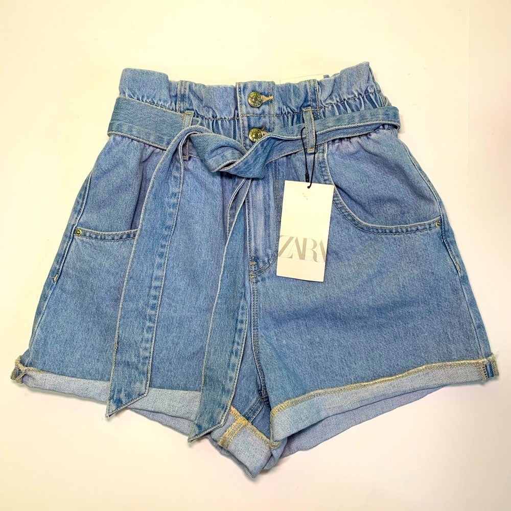 Zara Women's Light Blue Belted Jean Shorts